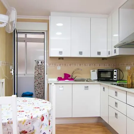 Modern In With Air Conditioning 60 M² Apartment *