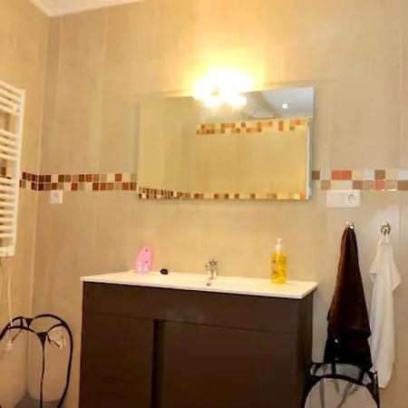 Modern In With Air Conditioning 60 M²