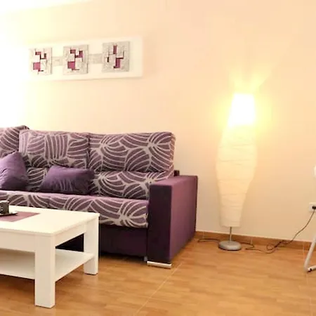 Modern In With Air Conditioning 60 M² Apartment