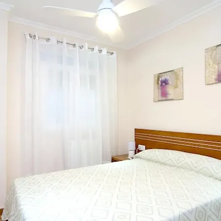 Modern In With Air Conditioning 60 M² Apartment *