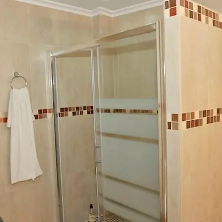 Modern In With Air Conditioning, 60 M². *